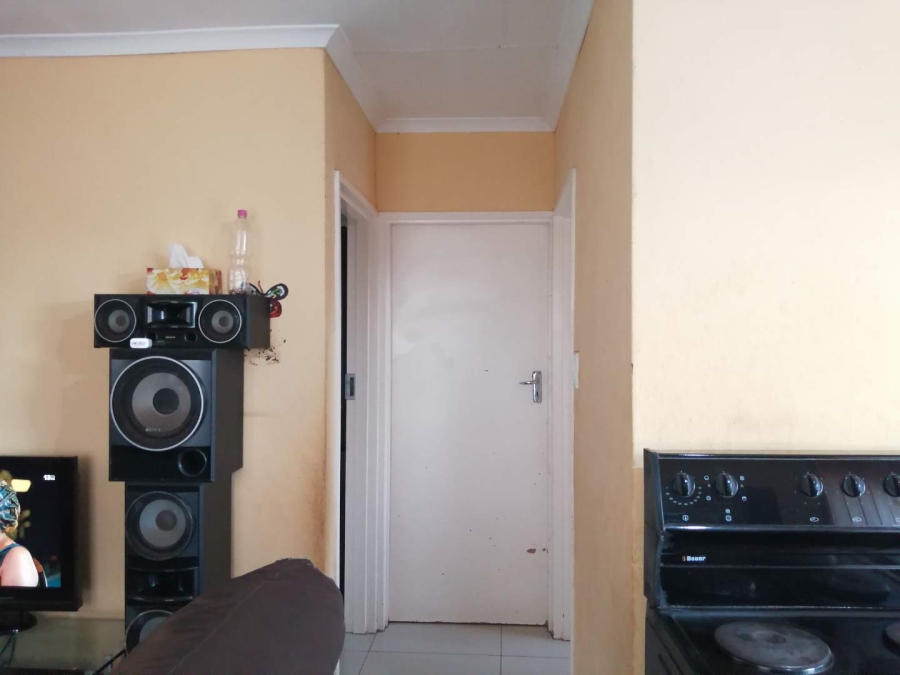 2 Bedroom Property for Sale in Protea Glen Gauteng
