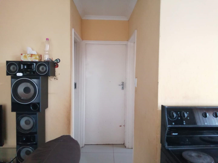 2 Bedroom Property for Sale in Protea Glen Gauteng