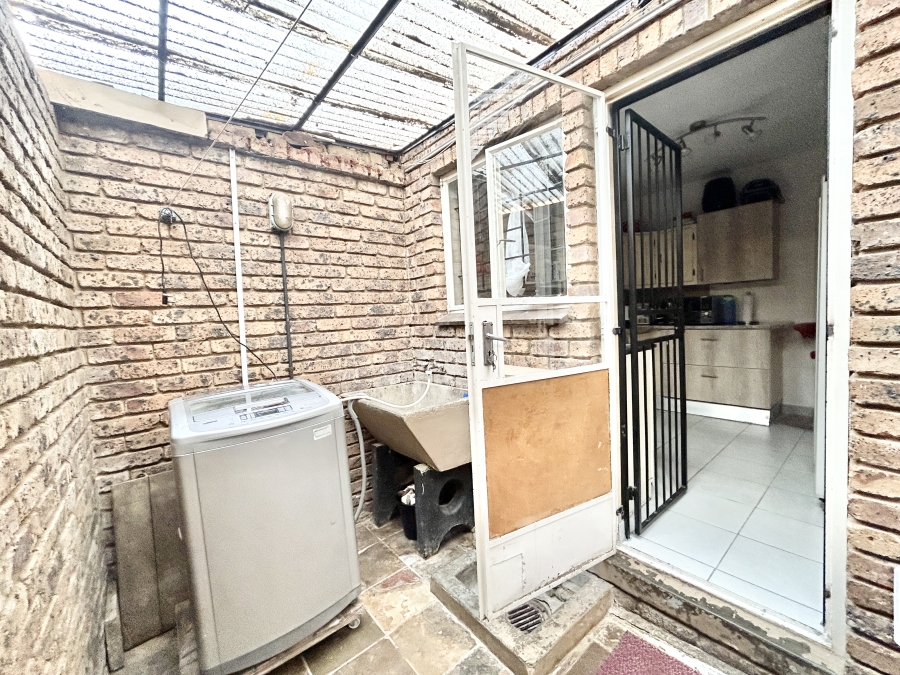 To Let 3 Bedroom Property for Rent in Silverton Gauteng