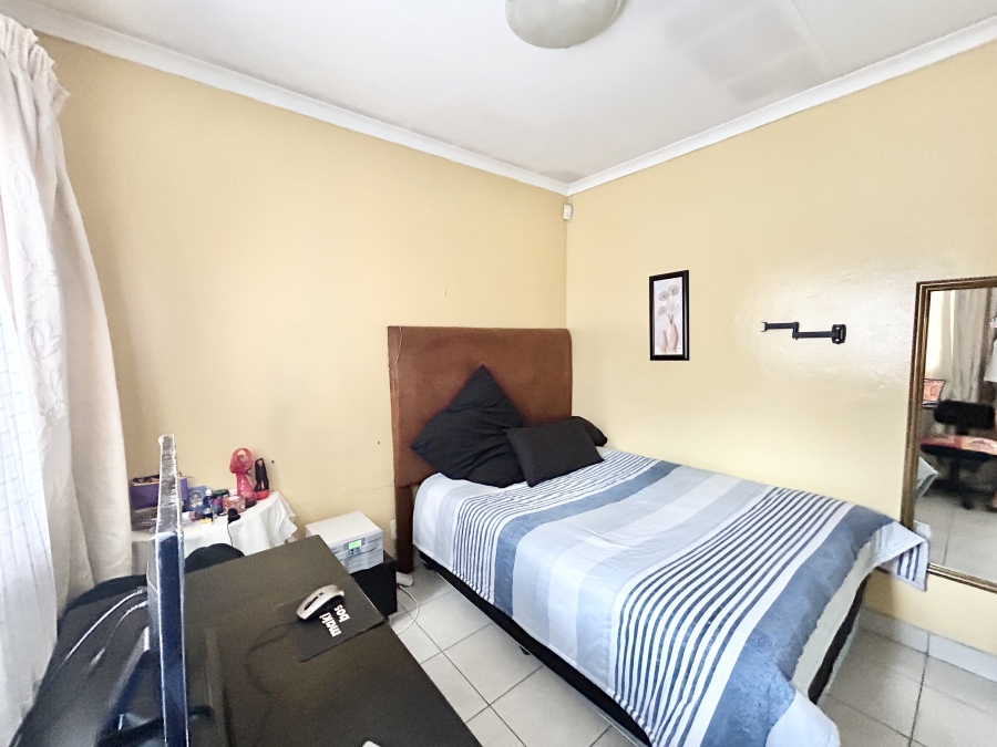 To Let 3 Bedroom Property for Rent in Silverton Gauteng