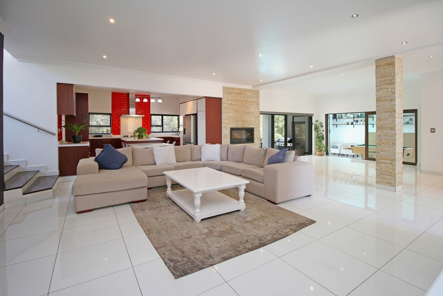 4 Bedroom Property for Sale in Waterfall Country Village Gauteng
