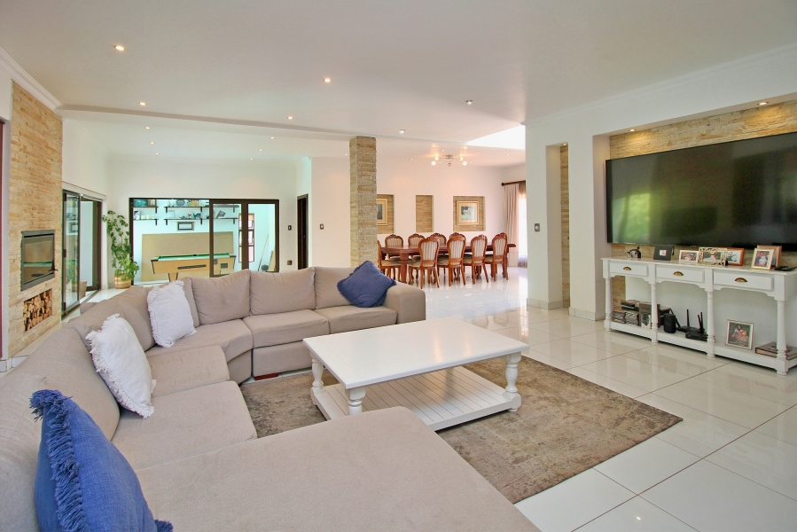 4 Bedroom Property for Sale in Waterfall Country Village Gauteng