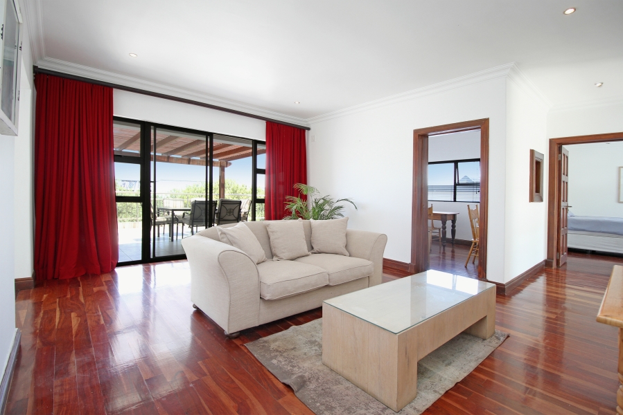 4 Bedroom Property for Sale in Waterfall Country Village Gauteng