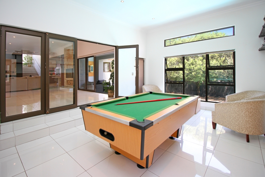 4 Bedroom Property for Sale in Waterfall Country Village Gauteng