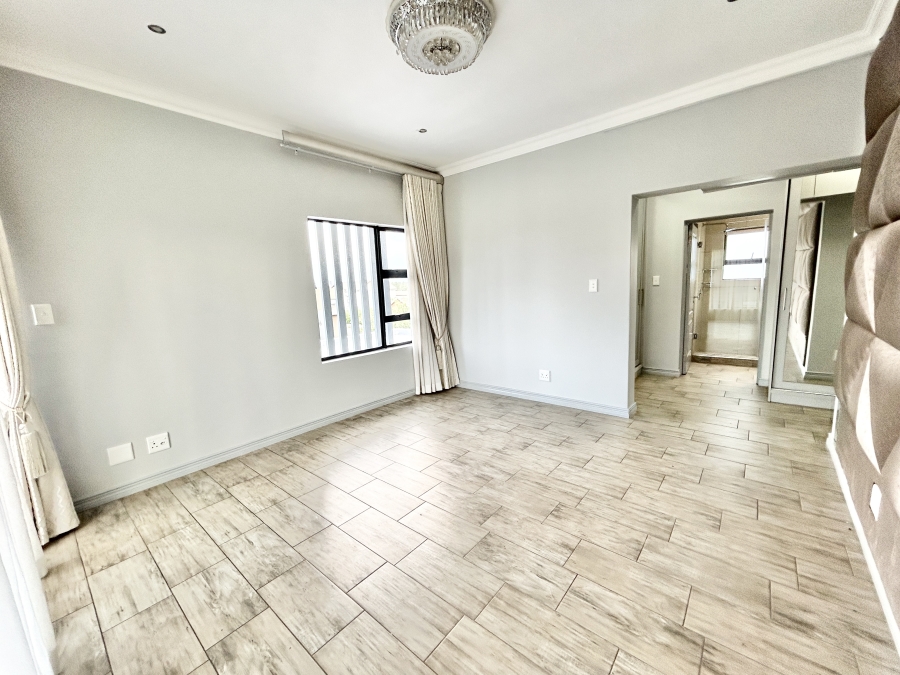 To Let 4 Bedroom Property for Rent in Midstream Estate Gauteng