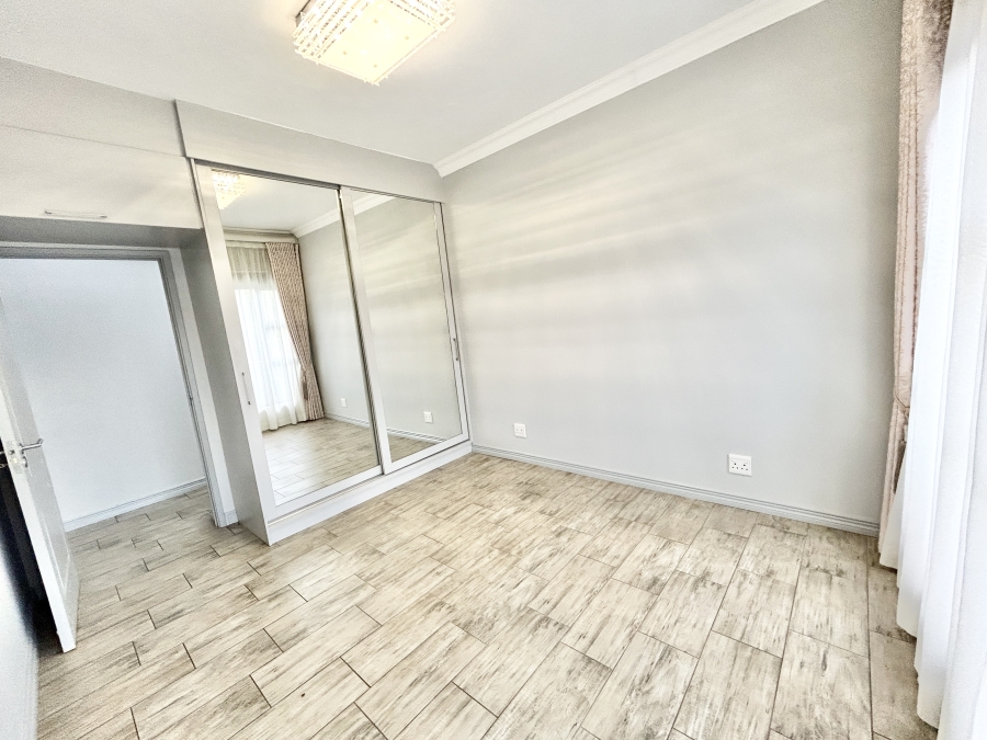 To Let 4 Bedroom Property for Rent in Midstream Estate Gauteng