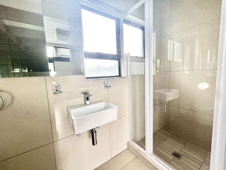 To Let 4 Bedroom Property for Rent in Midstream Estate Gauteng