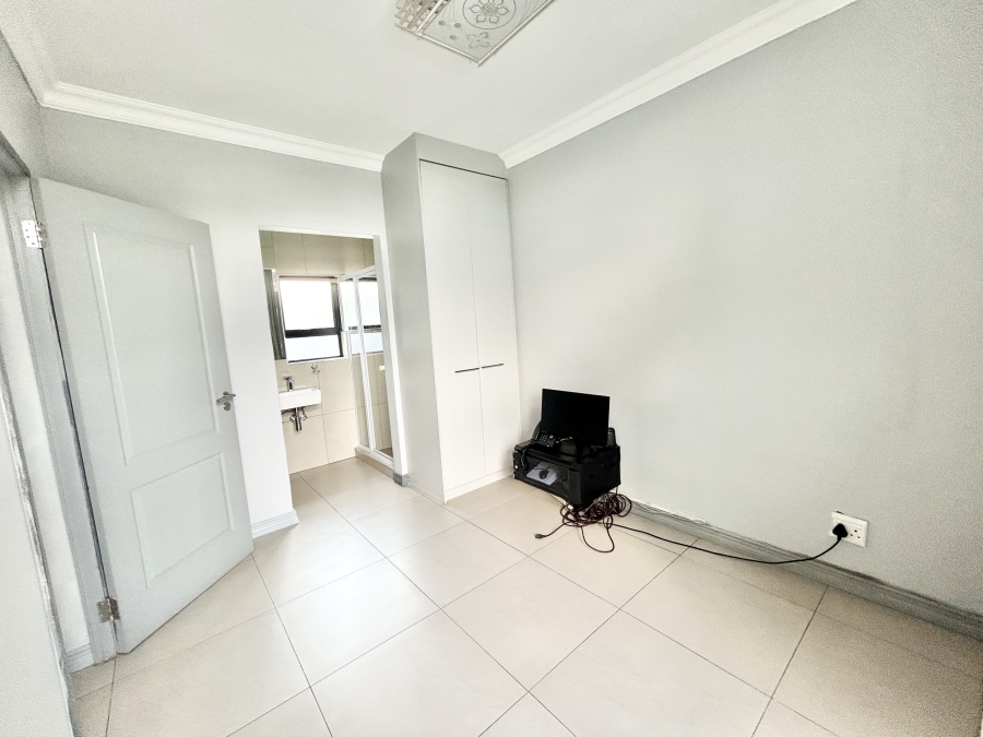 To Let 4 Bedroom Property for Rent in Midstream Estate Gauteng