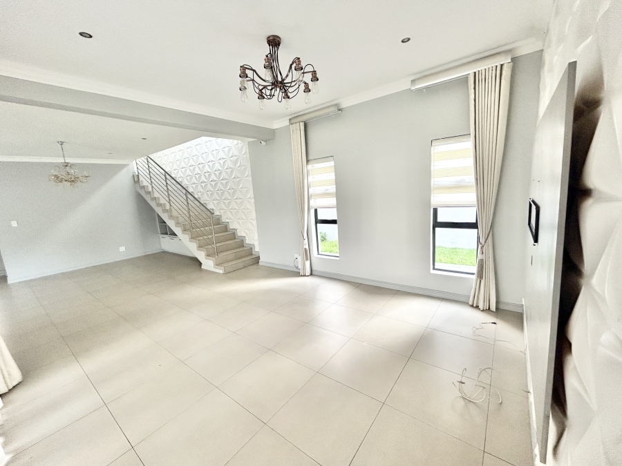 To Let 4 Bedroom Property for Rent in Midstream Estate Gauteng