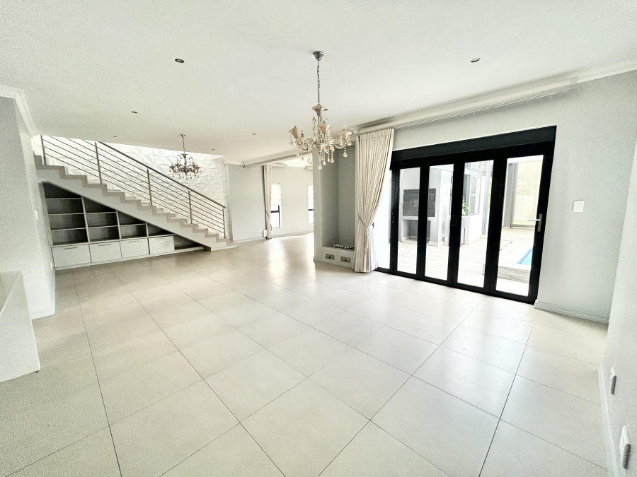 To Let 4 Bedroom Property for Rent in Midstream Estate Gauteng
