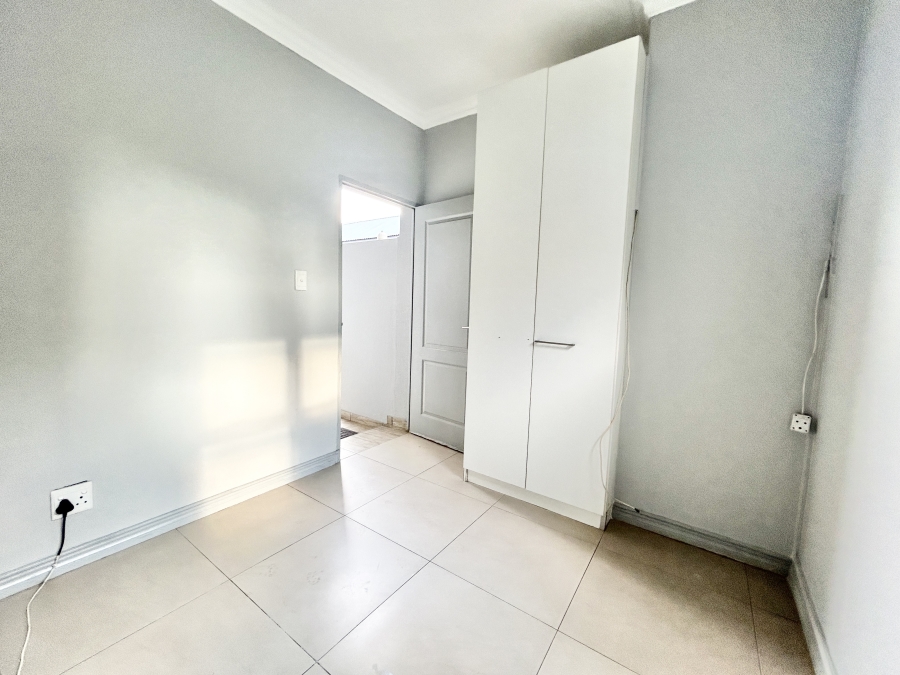 To Let 4 Bedroom Property for Rent in Midstream Estate Gauteng