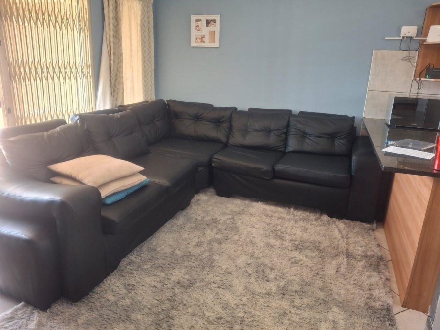 2 Bedroom Property for Sale in Florida Glen Gauteng