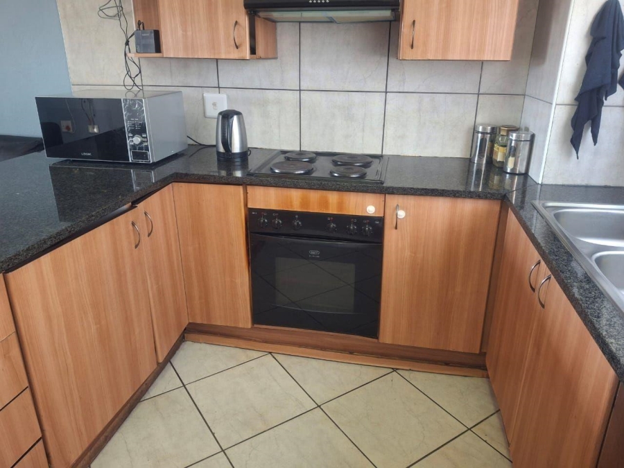 2 Bedroom Property for Sale in Florida Glen Gauteng