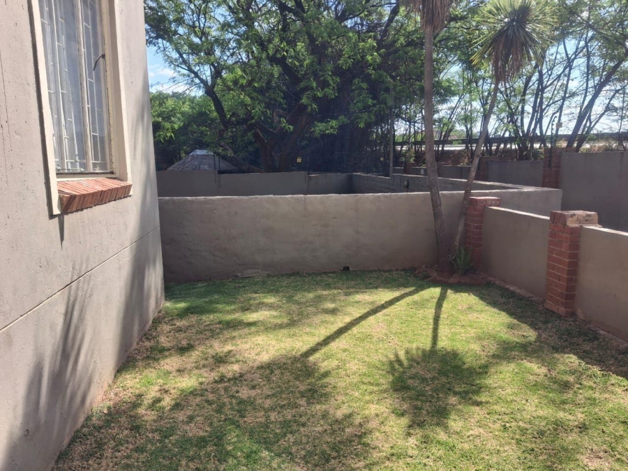 2 Bedroom Property for Sale in Florida Glen Gauteng