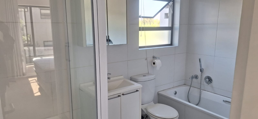 To Let 1 Bedroom Property for Rent in Fourways Gauteng