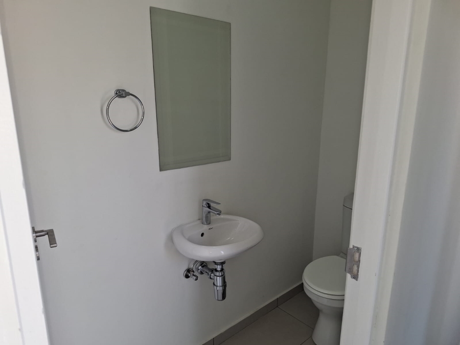 To Let 4 Bedroom Property for Rent in Fourways Gauteng
