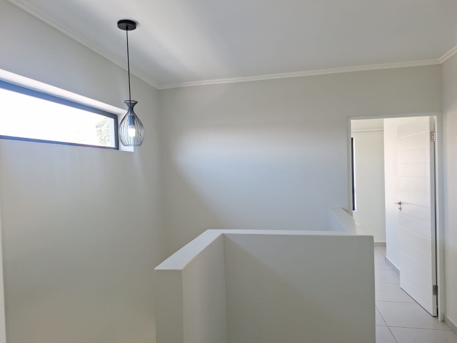 To Let 4 Bedroom Property for Rent in Fourways Gauteng