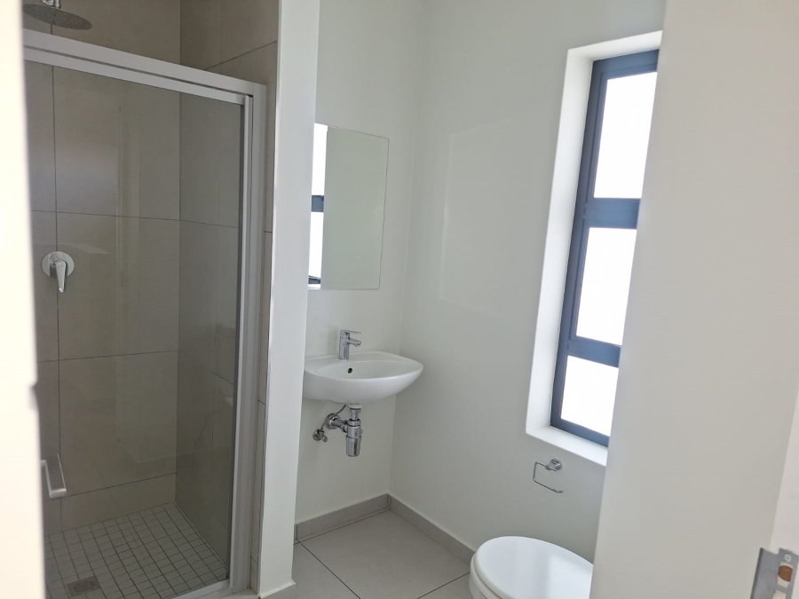 To Let 4 Bedroom Property for Rent in Fourways Gauteng