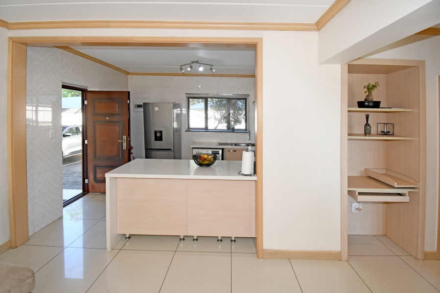 2 Bedroom Property for Sale in Fourways Gauteng