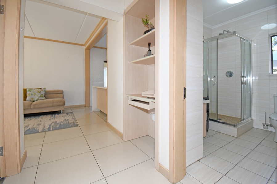 2 Bedroom Property for Sale in Fourways Gauteng