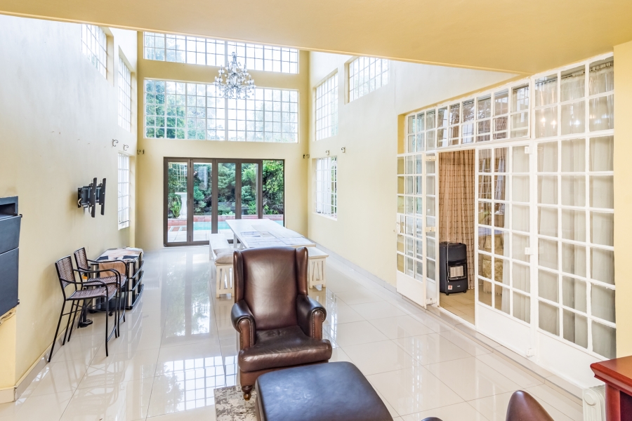 7 Bedroom Property for Sale in Atholl Gauteng