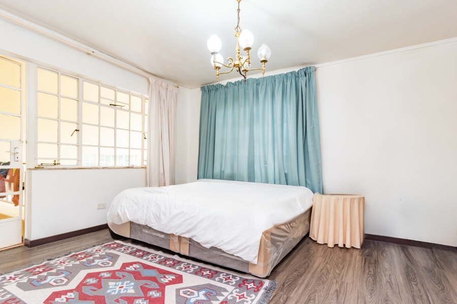 7 Bedroom Property for Sale in Atholl Gauteng