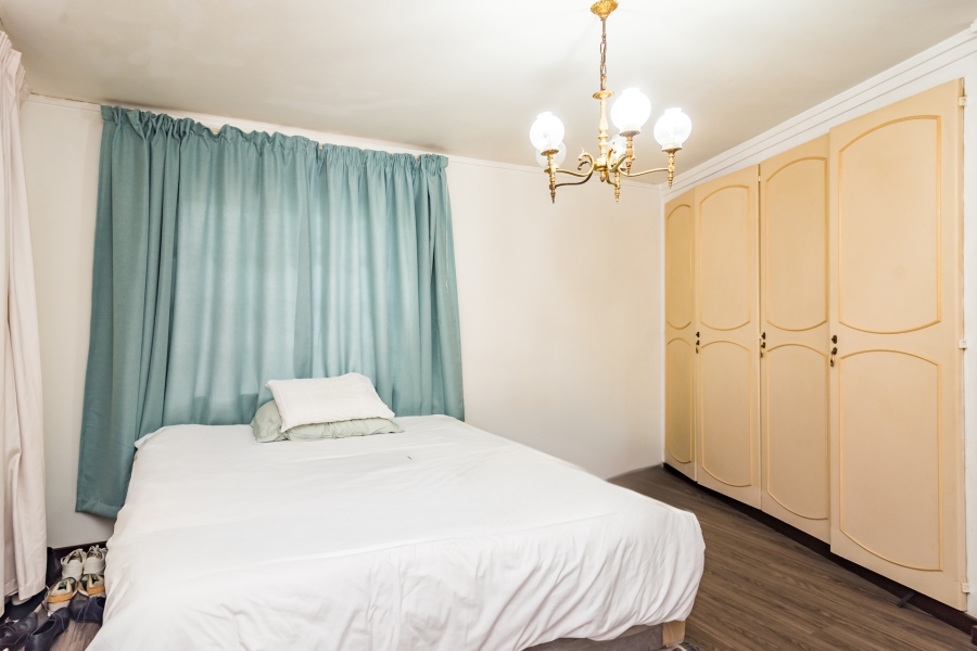 7 Bedroom Property for Sale in Atholl Gauteng