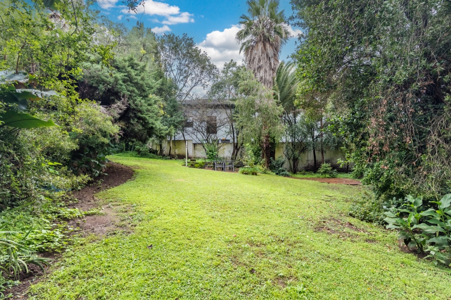 7 Bedroom Property for Sale in Atholl Gauteng
