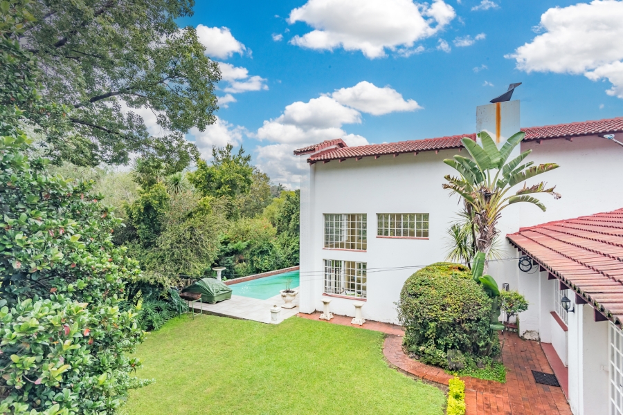 7 Bedroom Property for Sale in Atholl Gauteng