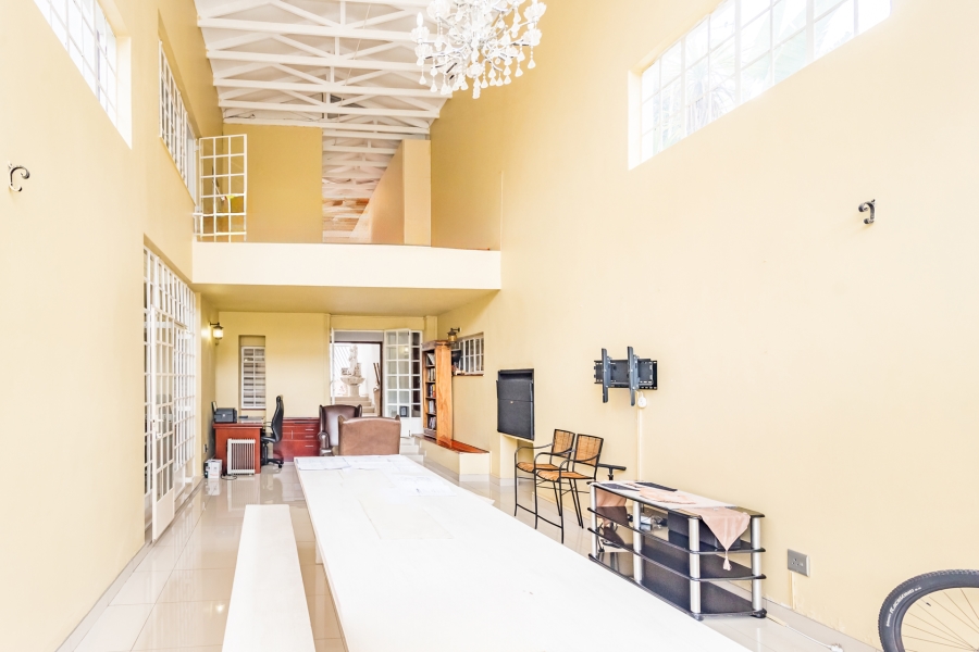 7 Bedroom Property for Sale in Atholl Gauteng
