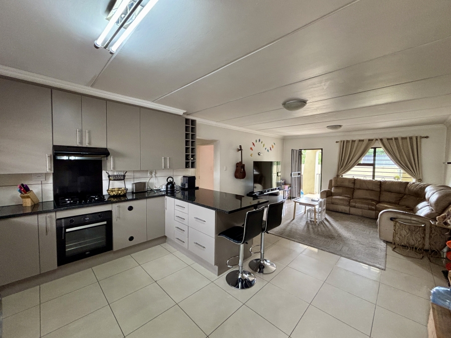 3 Bedroom Property for Sale in Barbeque Downs Gauteng