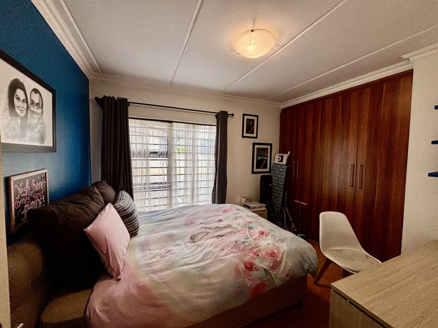 3 Bedroom Property for Sale in Barbeque Downs Gauteng