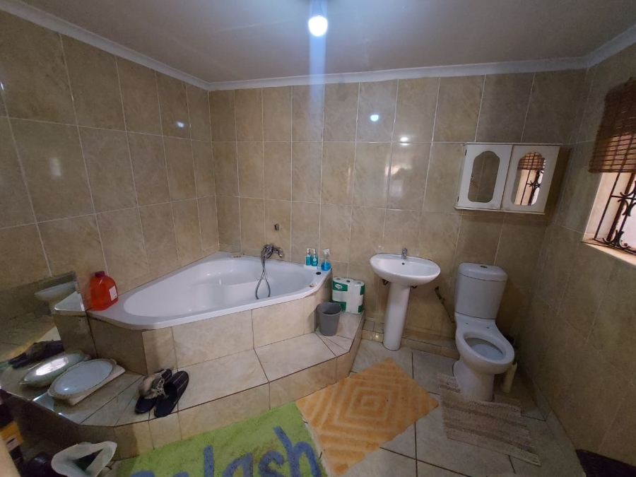 3 Bedroom Property for Sale in Mamelodi East Gauteng