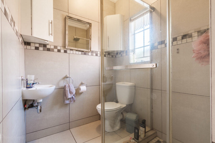 2 Bedroom Property for Sale in Tyger Valley Gauteng