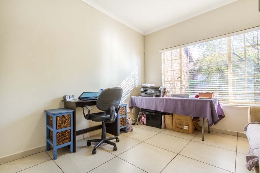 2 Bedroom Property for Sale in Tyger Valley Gauteng
