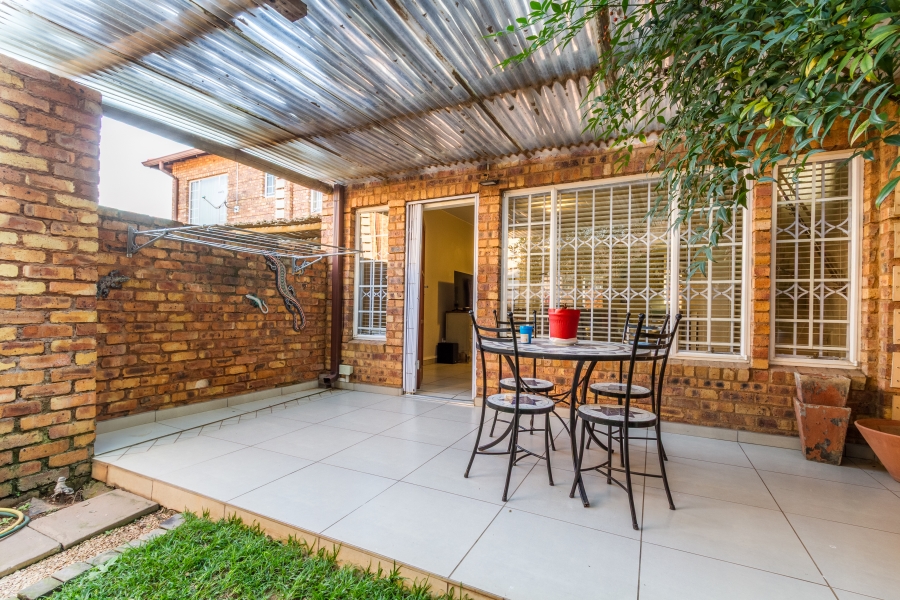 2 Bedroom Property for Sale in Tyger Valley Gauteng