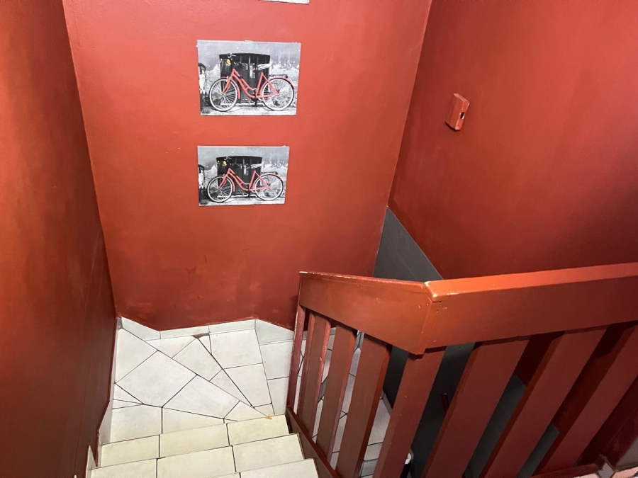 3 Bedroom Property for Sale in Mountain View Gauteng