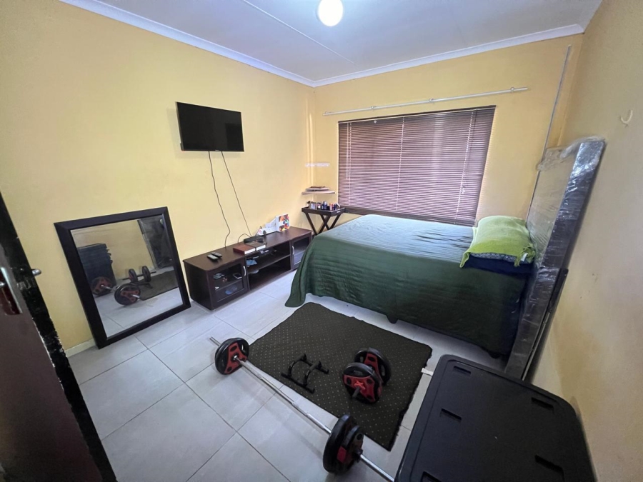 3 Bedroom Property for Sale in Mountain View Gauteng