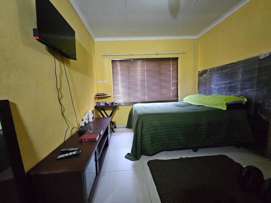 3 Bedroom Property for Sale in Mountain View Gauteng