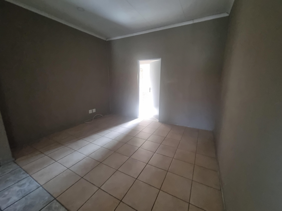 To Let 3 Bedroom Property for Rent in Ruimsig Gauteng