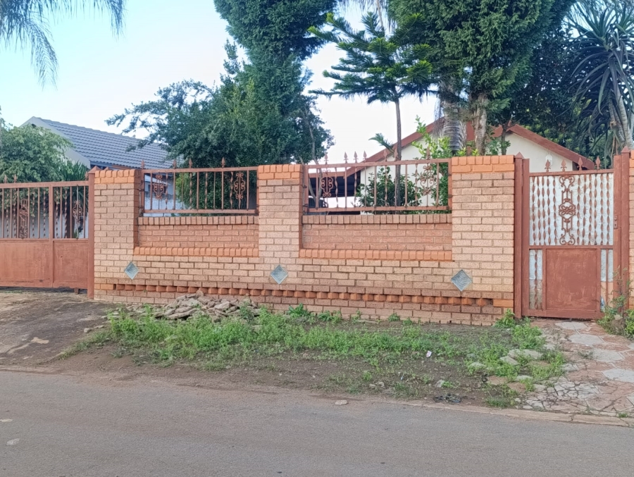 2 Bedroom Property for Sale in Soshanguve XX Gauteng
