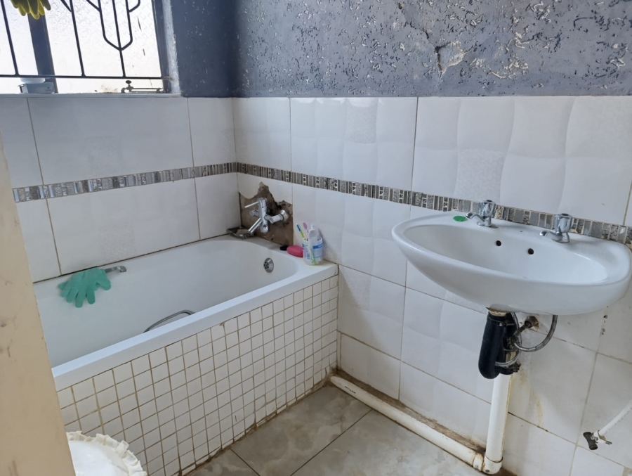 2 Bedroom Property for Sale in Soshanguve XX Gauteng
