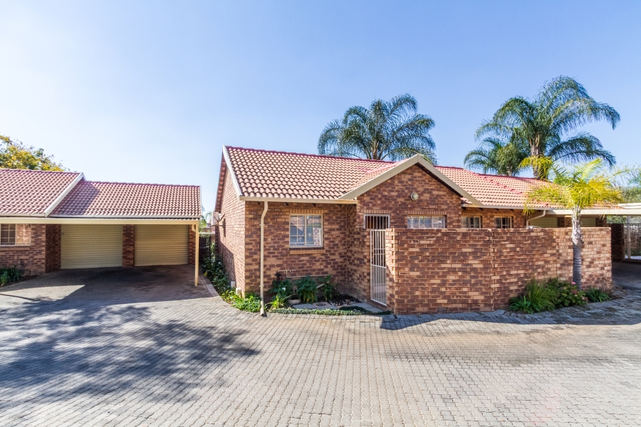2 Bedroom Property for Sale in Equestria Gauteng