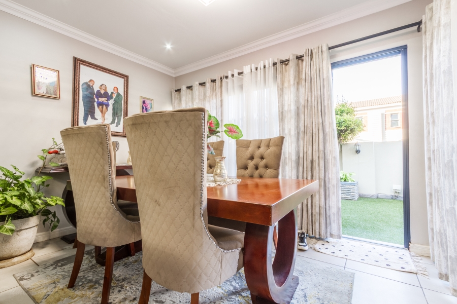 3 Bedroom Property for Sale in Equestria Gauteng
