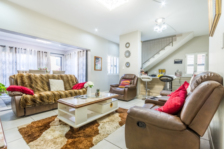 3 Bedroom Property for Sale in Equestria Gauteng