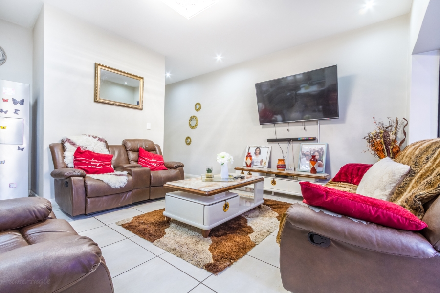 3 Bedroom Property for Sale in Equestria Gauteng