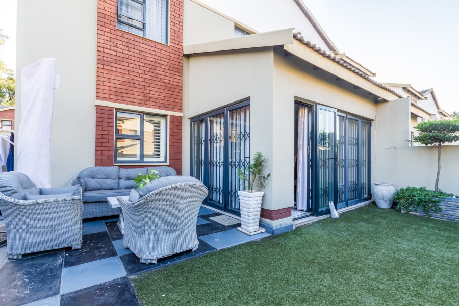 3 Bedroom Property for Sale in Equestria Gauteng