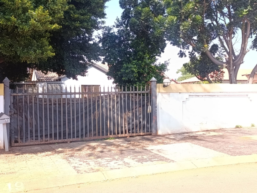 3 Bedroom Property for Sale in Clarina Gauteng