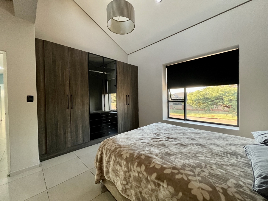 To Let 3 Bedroom Property for Rent in The Meadows Gauteng