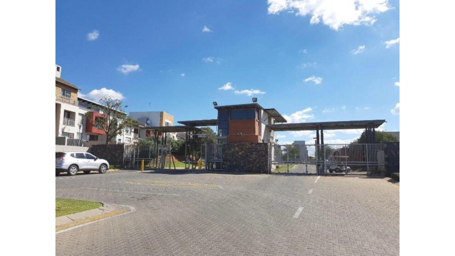 2 Bedroom Property for Sale in Noordwyk Gauteng